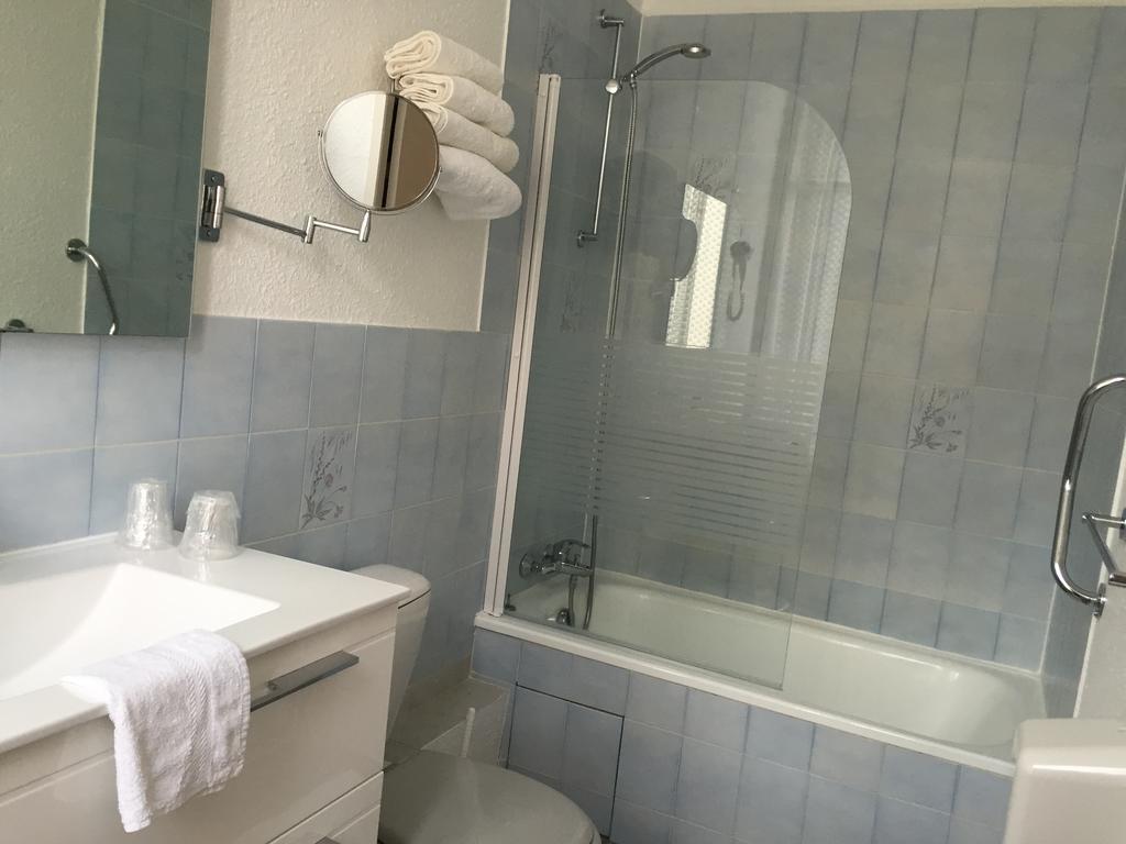 Hotel Le Faisan Montluçon Oda fotoğraf