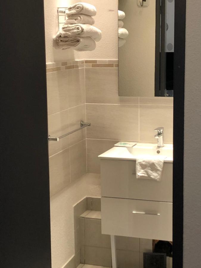 Hotel Le Faisan Montluçon Dış mekan fotoğraf